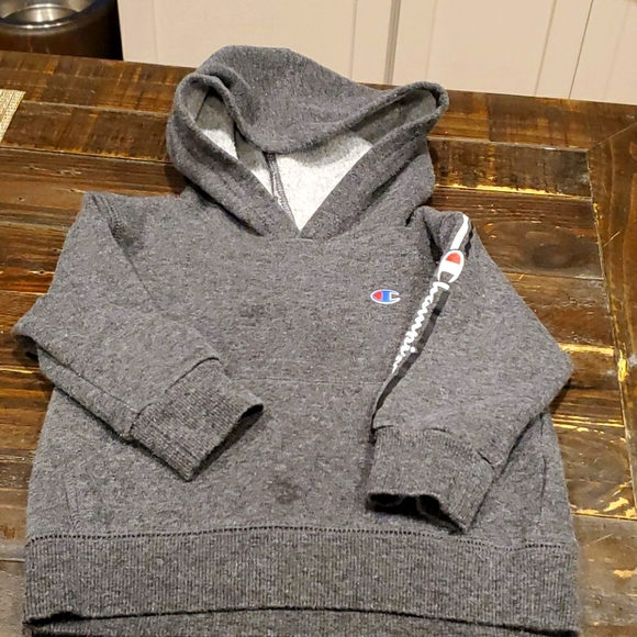 Champion Hoodia and joggers size 18 months
